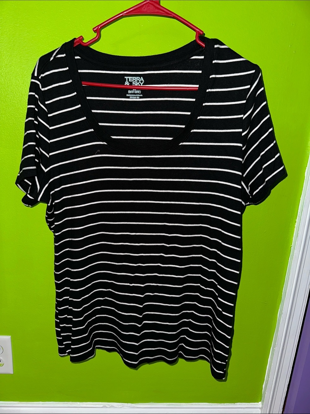 Terra & Sky Black and White Striped Scoop Neck Short Sleeve Tee